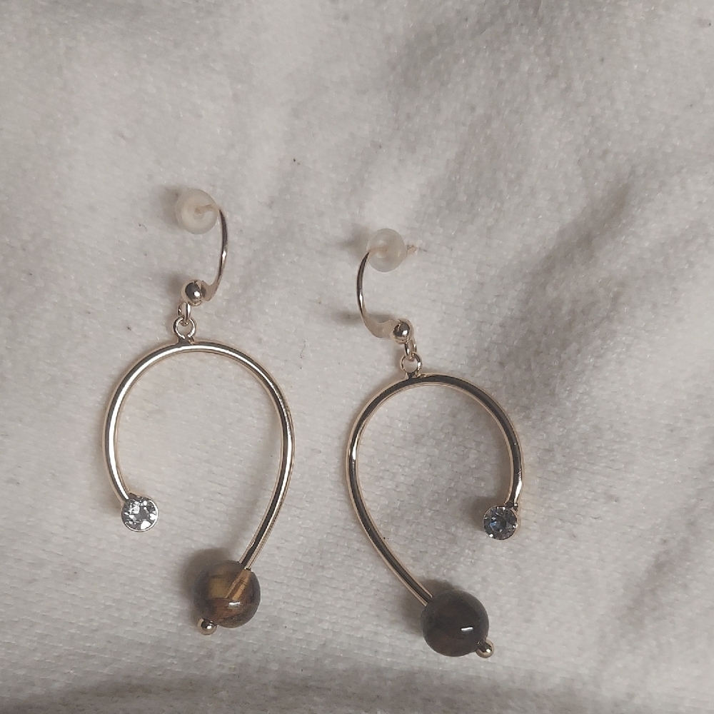Elegant Gold Earrings